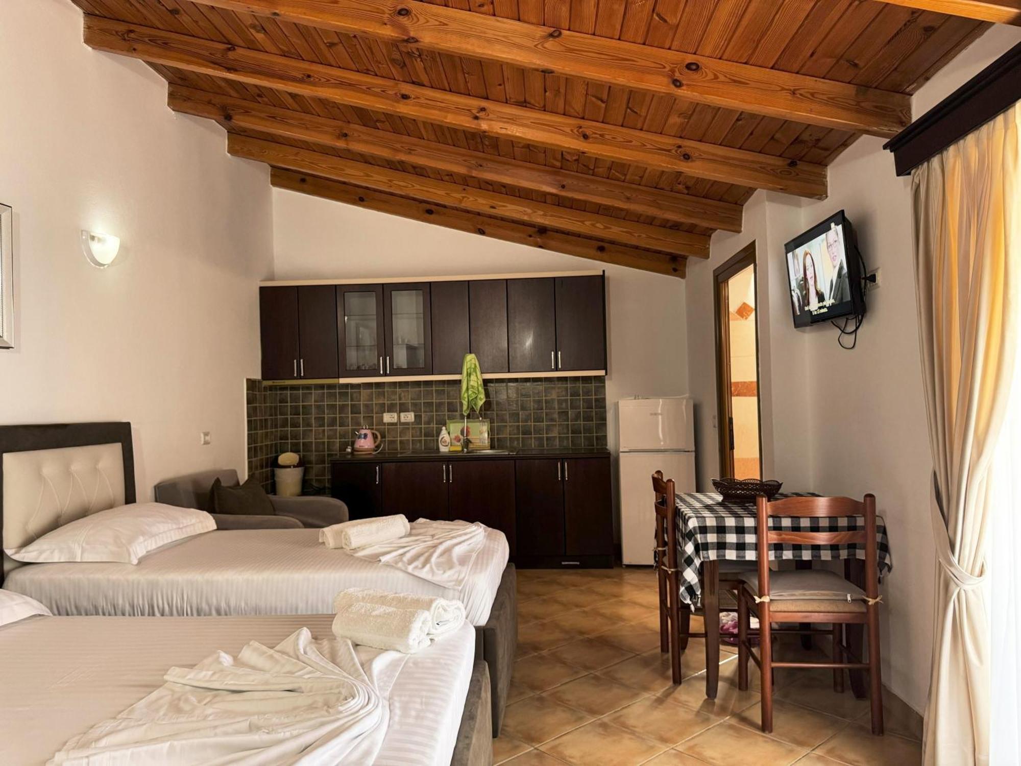 Garden Villa Veli Ксамил Экстерьер фото