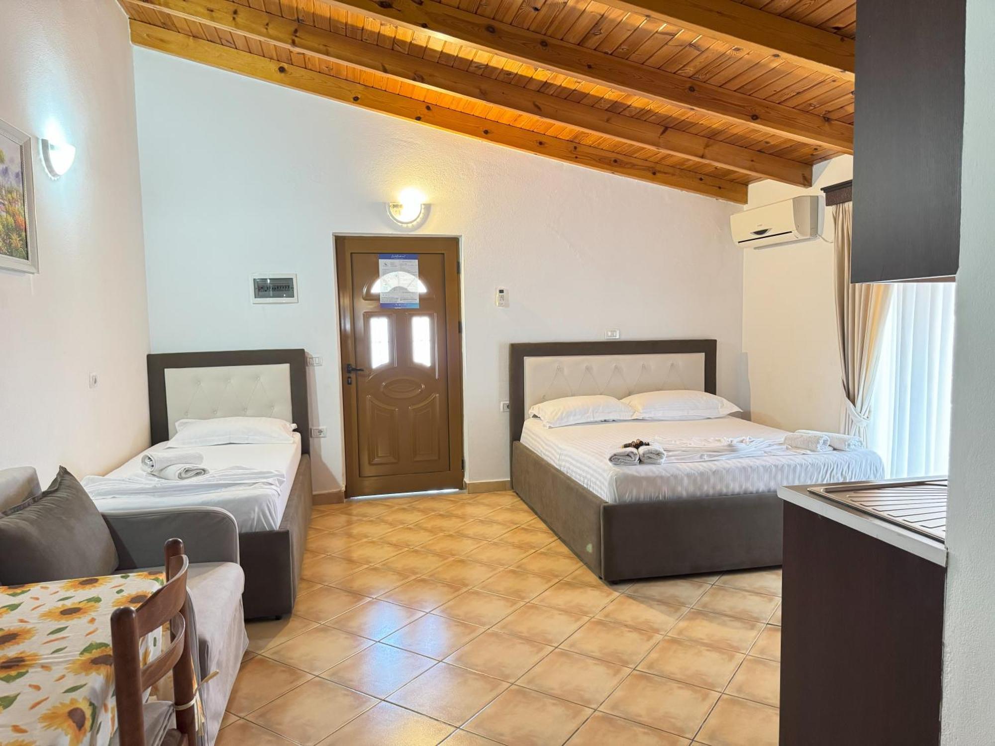 Garden Villa Veli Ксамил Экстерьер фото